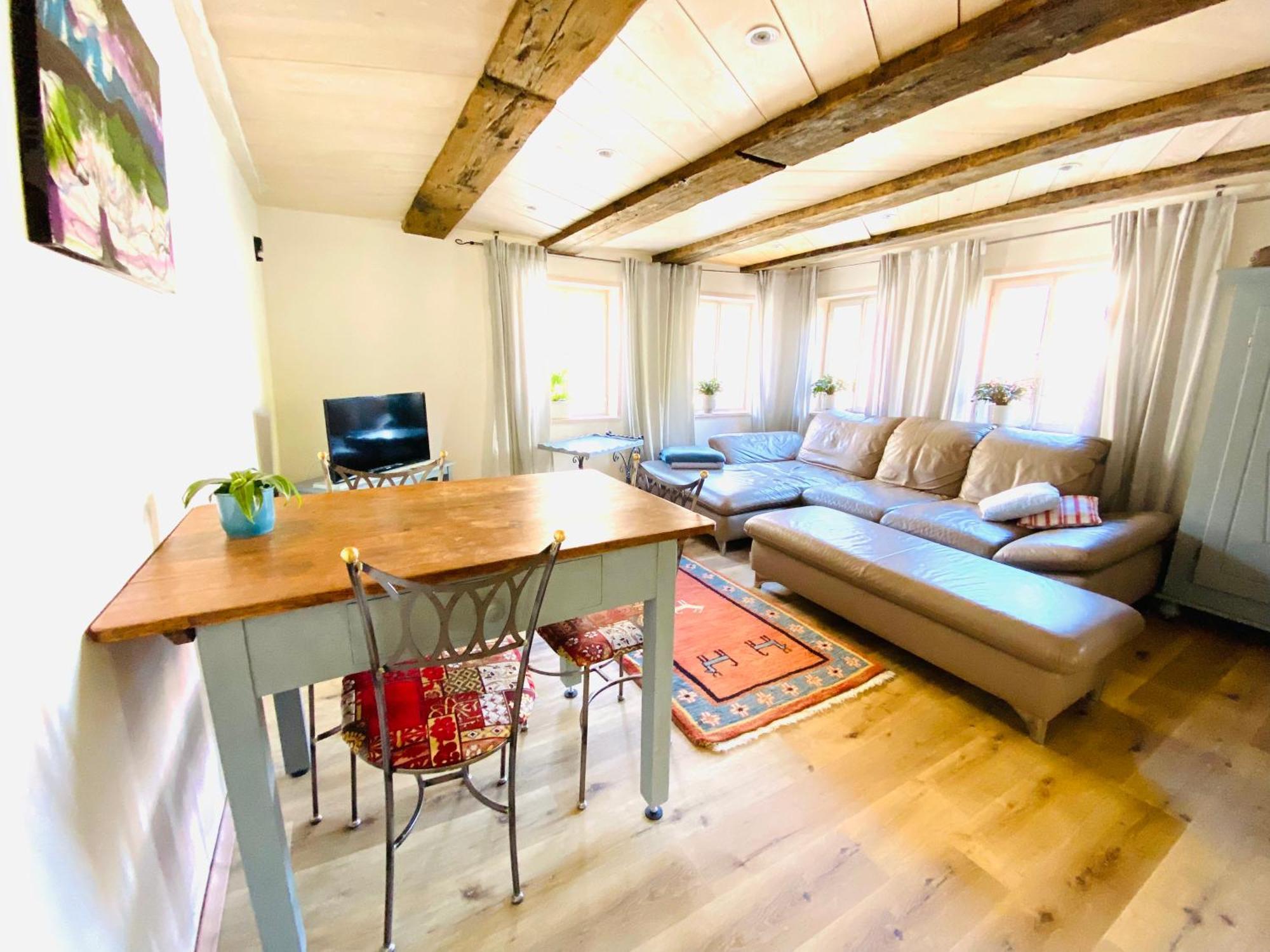 Ganze Wohnung - Erdgeschoss - Sehr Ruhig - Hundefreundlich - Regendusche - Bodenheizung - Kueche - Easy Check-In Mit Schluesselbox Nehren (Baden-Wurttemberg) Exterior foto
